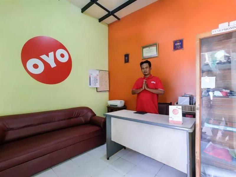 House 140 Hotel Baturetno Ngoại thất bức ảnh