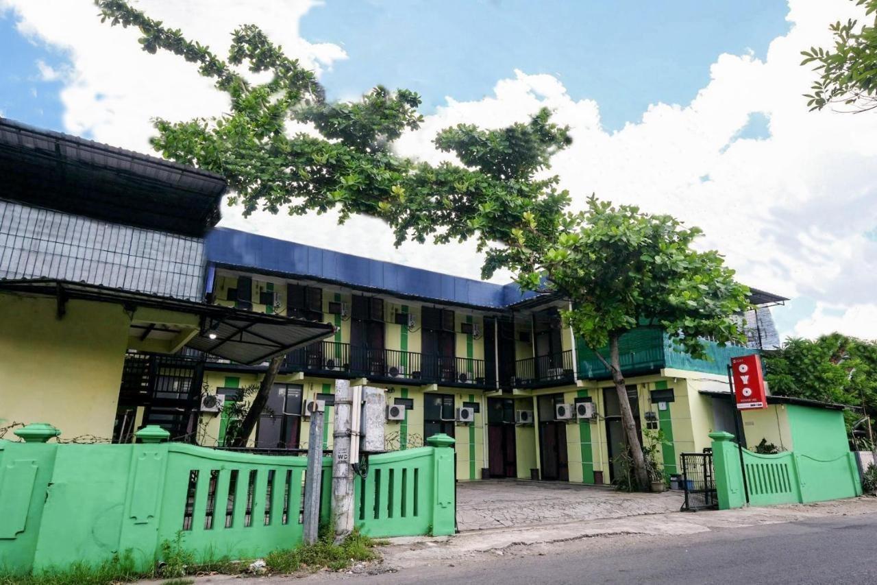 House 140 Hotel Baturetno Ngoại thất bức ảnh