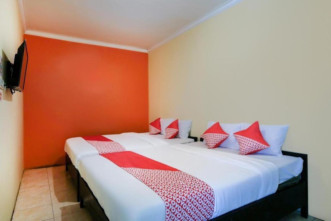 House 140 Hotel Baturetno Ngoại thất bức ảnh