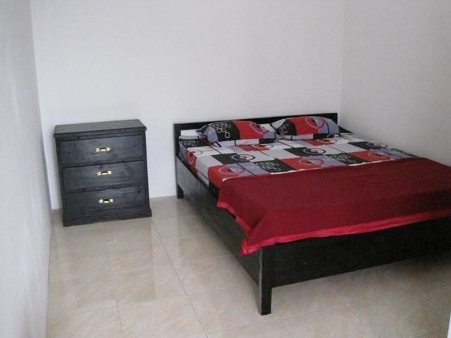 House 140 Hotel Baturetno Phòng bức ảnh