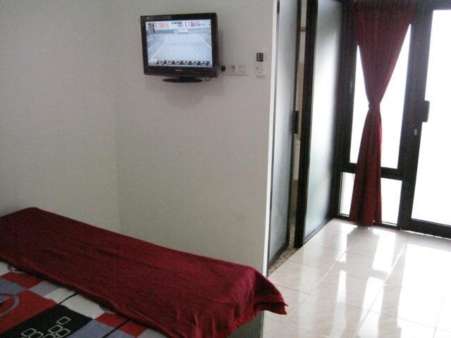 House 140 Hotel Baturetno Phòng bức ảnh