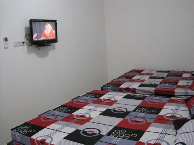 House 140 Hotel Baturetno Phòng bức ảnh