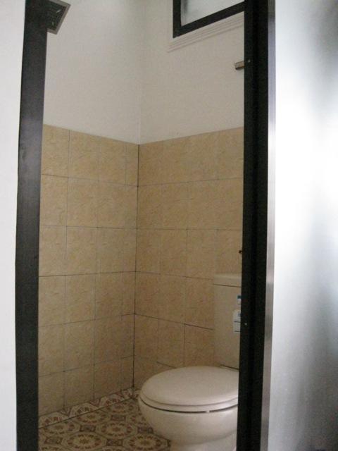 House 140 Hotel Baturetno Phòng bức ảnh