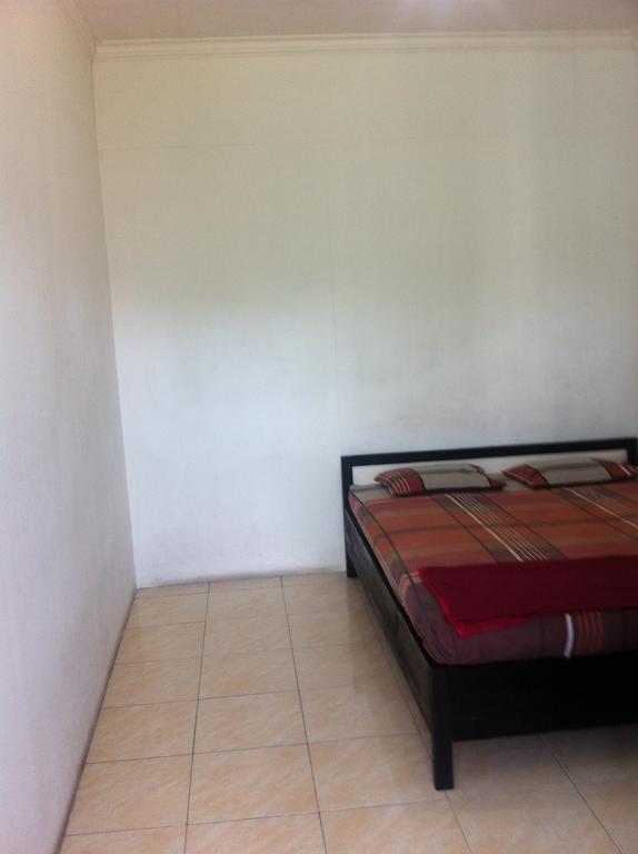 House 140 Hotel Baturetno Ngoại thất bức ảnh