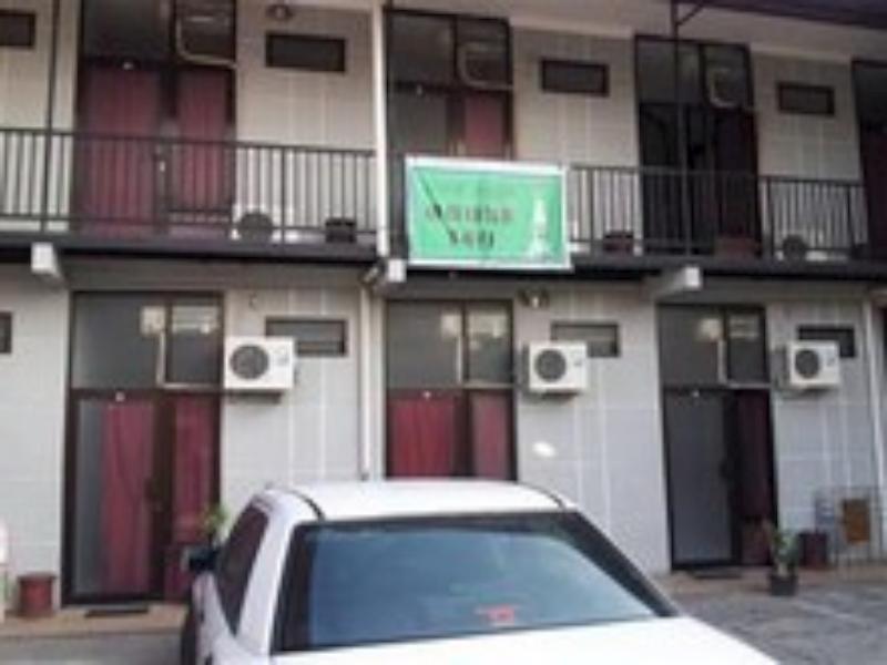 House 140 Hotel Baturetno Ngoại thất bức ảnh