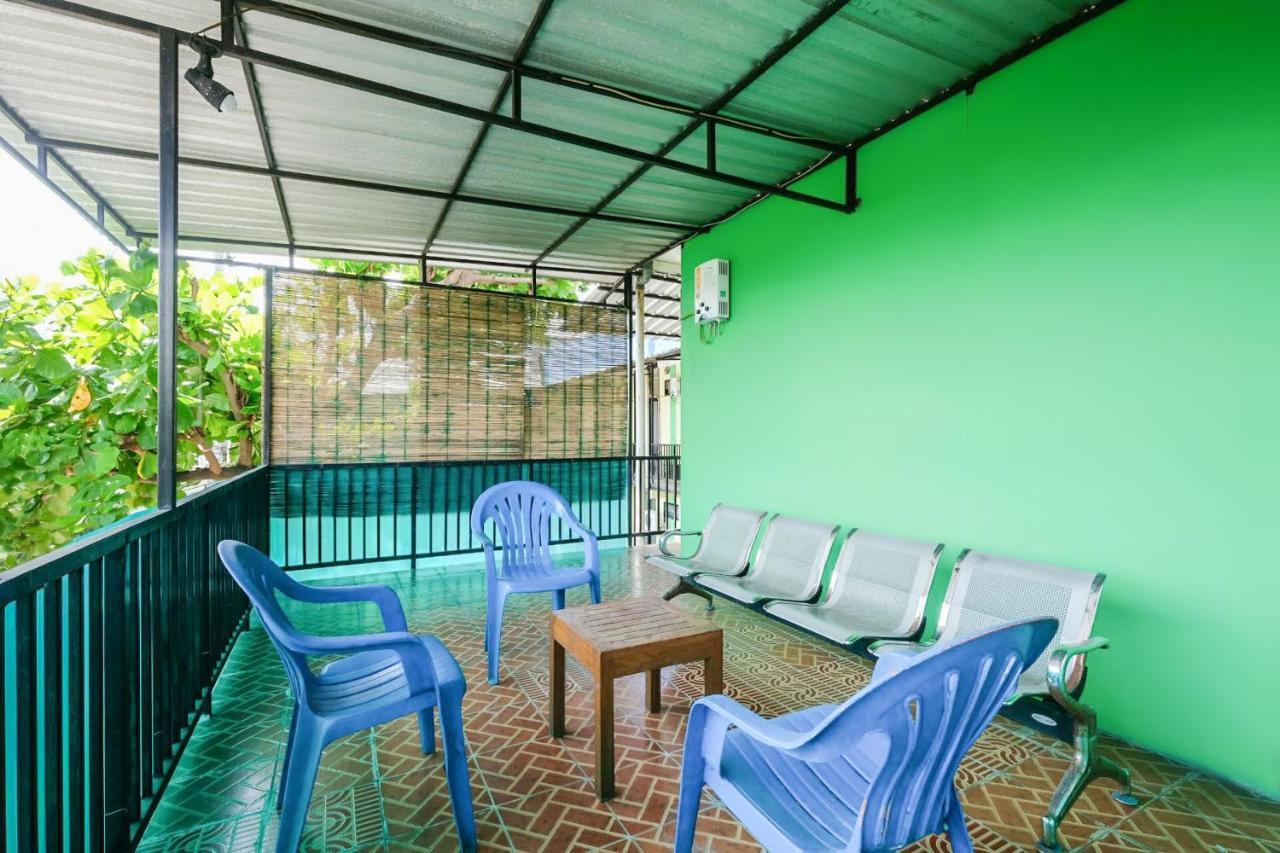 House 140 Hotel Baturetno Ngoại thất bức ảnh