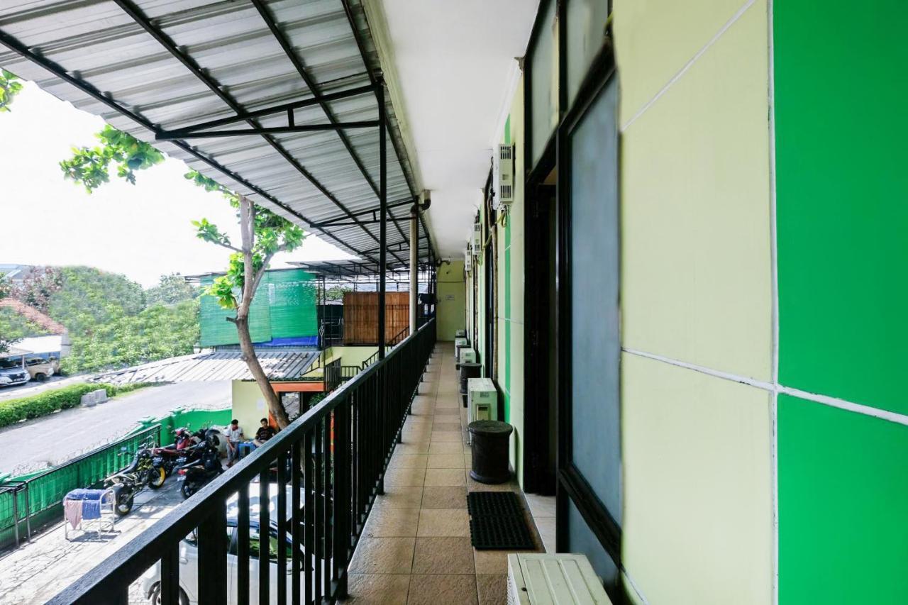 House 140 Hotel Baturetno Ngoại thất bức ảnh