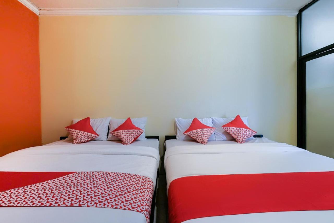 House 140 Hotel Baturetno Ngoại thất bức ảnh