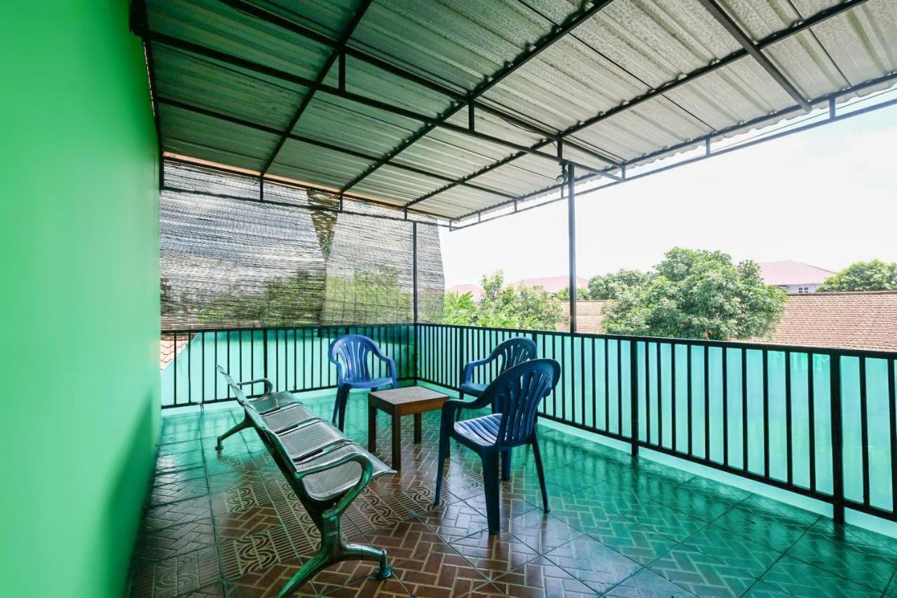 House 140 Hotel Baturetno Ngoại thất bức ảnh